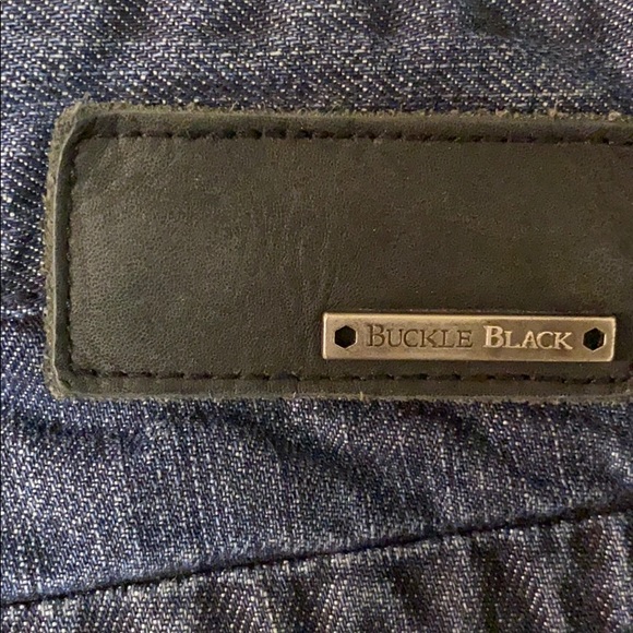 Buckle Black - Picture 2 of 6
